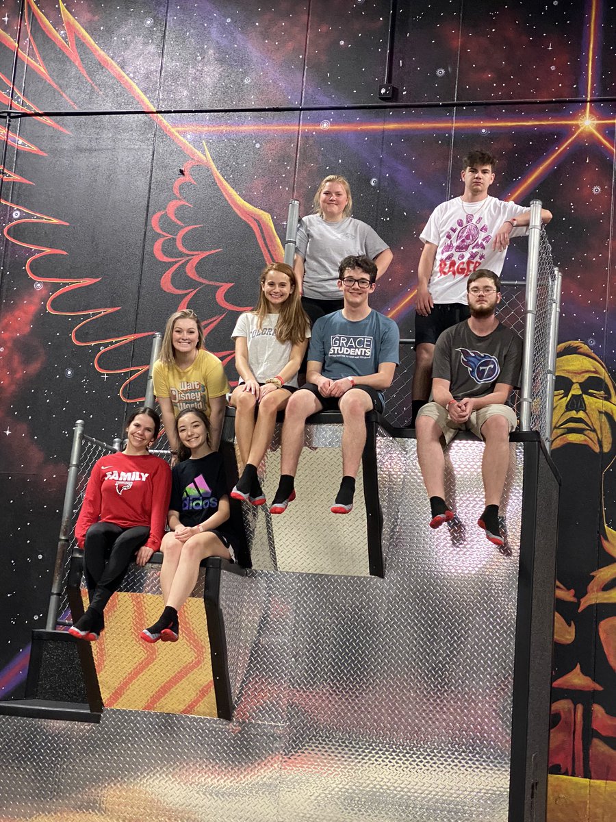 mrsparsons_hus's tweet photo. Fun day rewarding a few @HampshireUnit seniors for ACT scores. @sonyacathey1 @MauryCoSchools https://t.co/xtBryKBAtR