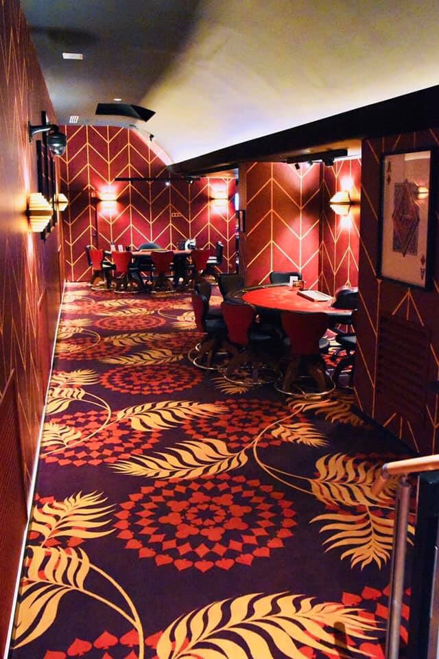 Situé à quelques encablures des Champs-Elysées, le Club Berri est le club le plus cosy et le plus confidentiel de la capitale. Centré sur les jeux de contrepartie, il est ouvert tous les jours de 21h à 05h du matin !
#ClubBerri #ClubdeJeux #Paris