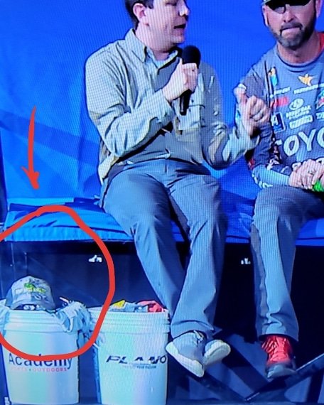 ArmyBassAnglers's tweet image. Look who''s apparel is used as a stage prop, on the biggest stage in fishing, The #2020BassmasterClassic--HOOAH! @kryptekoutdoors #ArmyBassAnglers #SupportDefendFish #CoalitionGear