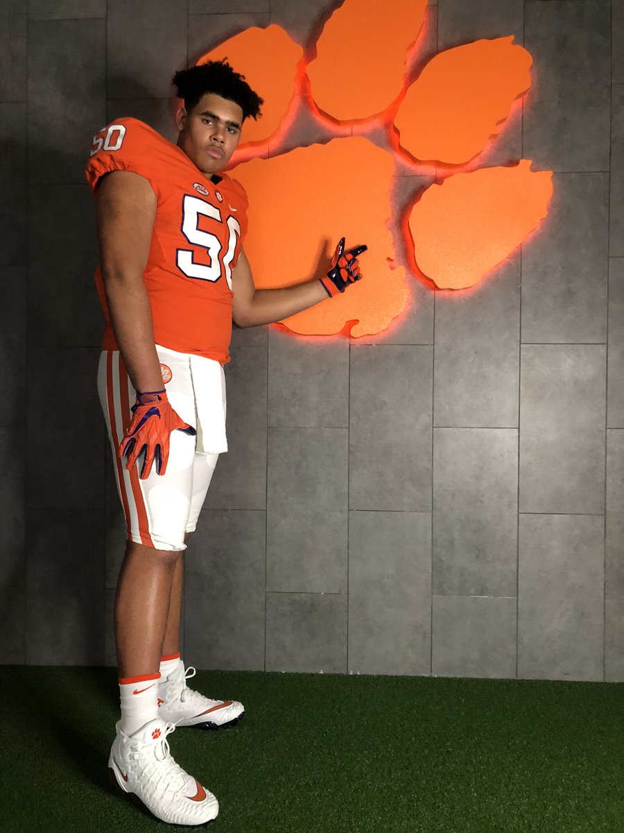 od_zach's tweet photo. Thank You For The Awesome Visit and Hospitality🐅@ClemsonFB 🧡💜 https://t.co/cG2ykjeK93