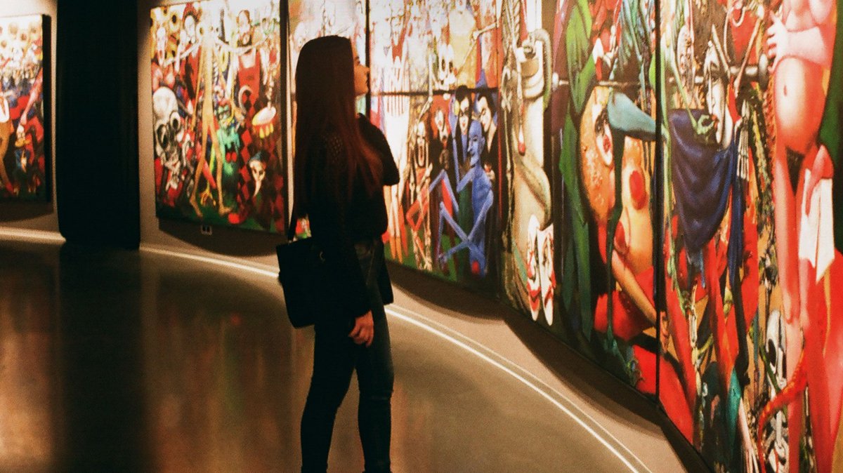 Get inspired &amp; explore all 19 of the <a href="/HOUMuseums/">Houston Museum District</a> during your # 🧐 Houston escape! #houstonmarriott #houstonmuseums bit.ly/2zCjcOg