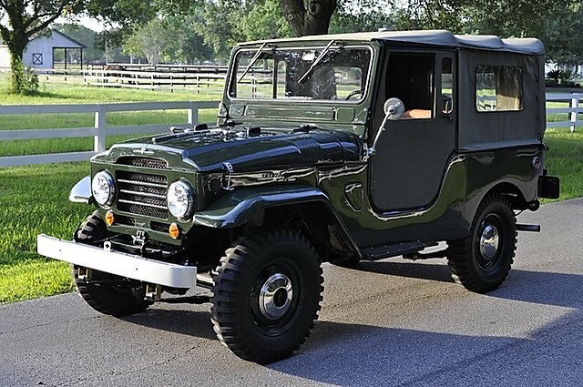 SecondDailyLLC's tweet photo. Custom spec Land Cruisers in the USA, directly interact with the builder to create your dream. #fj40 #landcruiser #fj45 #fj43 #fj55 #toyota #yotacrew #toyotalandcruiser #fj60 #drivefundaily #seconddaily https://t.co/rlP35iJDgI https://t.co/t6ick8Fklk