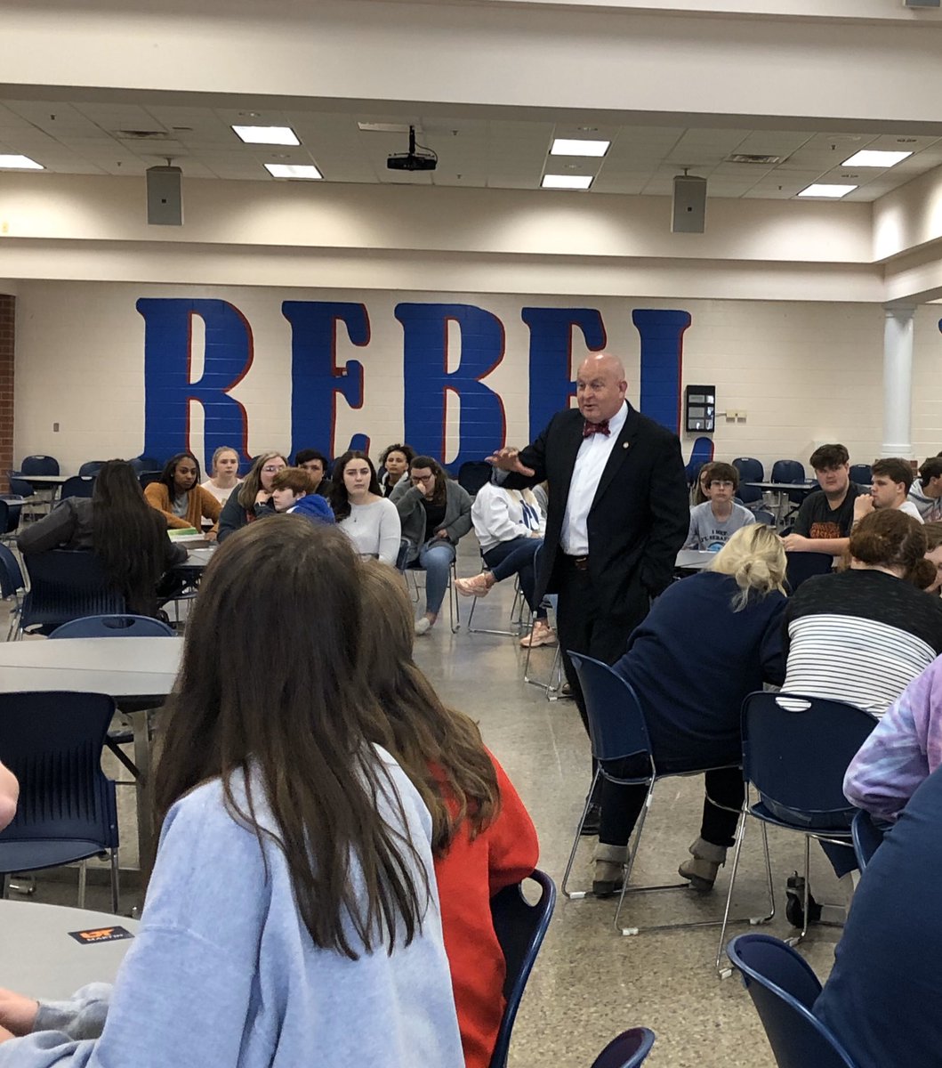 OCCRebels's tweet photo. Itβs ALWAYS a great day when our friends from UT Martin stop by! We are grateful for the relationship we share. #utm #occhs https://t.co/k6oqGTkZ2m