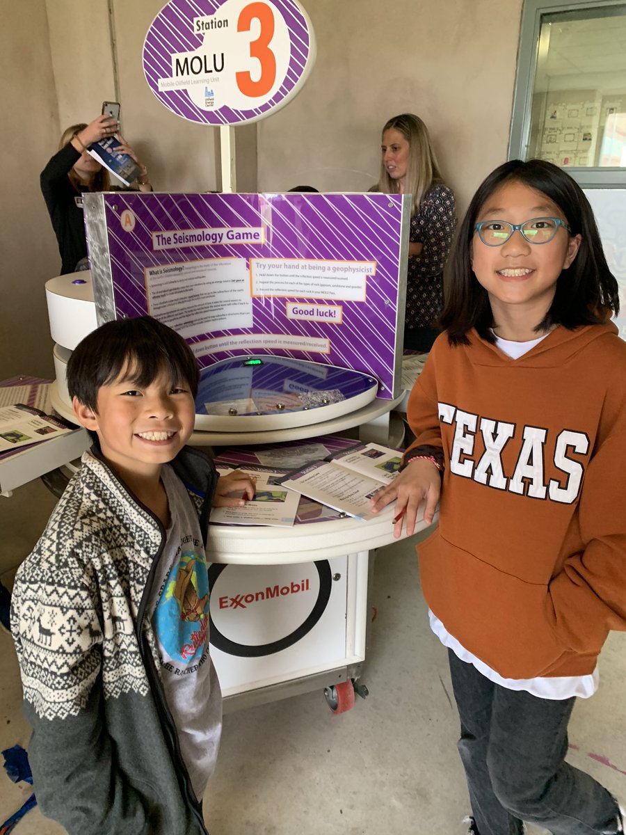 GehmanKathy's tweet photo. Thanks @TXOGA for sponsoring our learning today! @Rutledge_Elem https://t.co/0f9CogNT1z