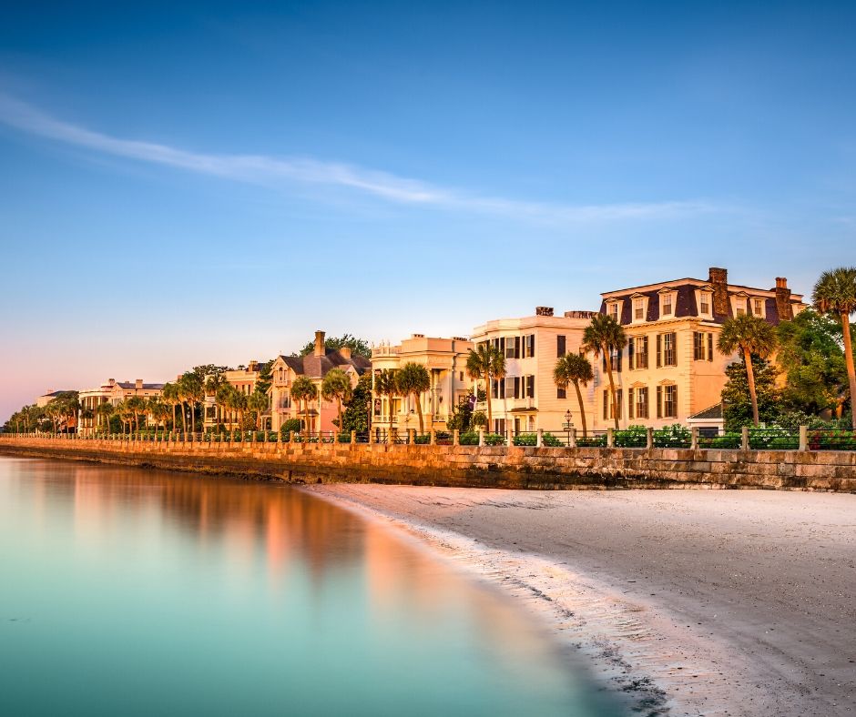 HyattHouseCHR's tweet photo. The perfect way to spend a day in #Charleston? A visit to one of the city's incredible, and beautiful, #beaches! #ExploreCharleston https://t.co/lOYmCoilve https://t.co/SH8HVt8CuQ