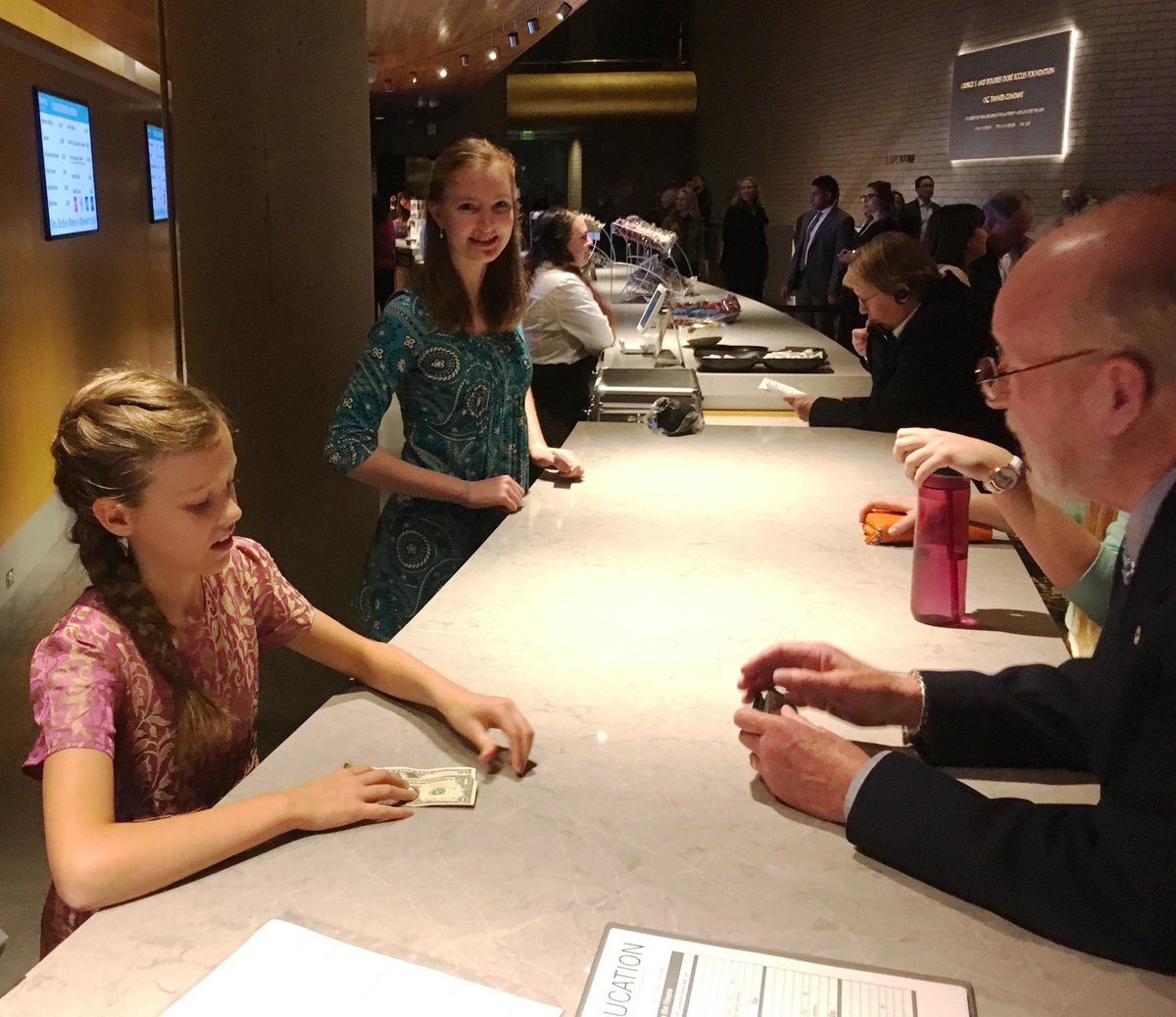 UtahSymphony's tweet photo. Music education is more than just learning the notes! Our Youth Guild is filled with impressive young people who love music and want to give back. #musicedmatters 

Ready. Set. Read! https://t.co/LgS4cPWteP https://t.co/vnBxTu0kUg