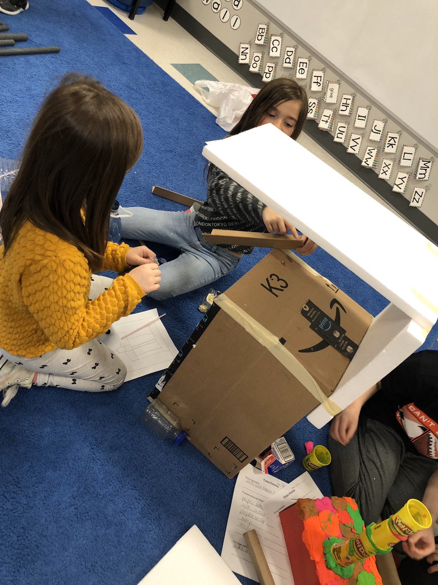 MrsLisaDolan's tweet photo. Ss were hard at work building their marble run structures this afternoon! @FrangioneMaria https://t.co/jc16dJMDcQ