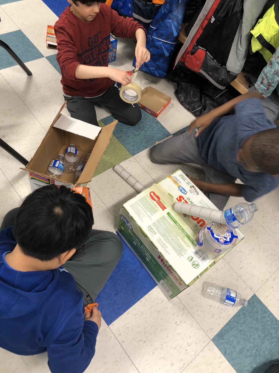 MrsLisaDolan's tweet photo. Ss were hard at work building their marble run structures this afternoon! @FrangioneMaria https://t.co/jc16dJMDcQ