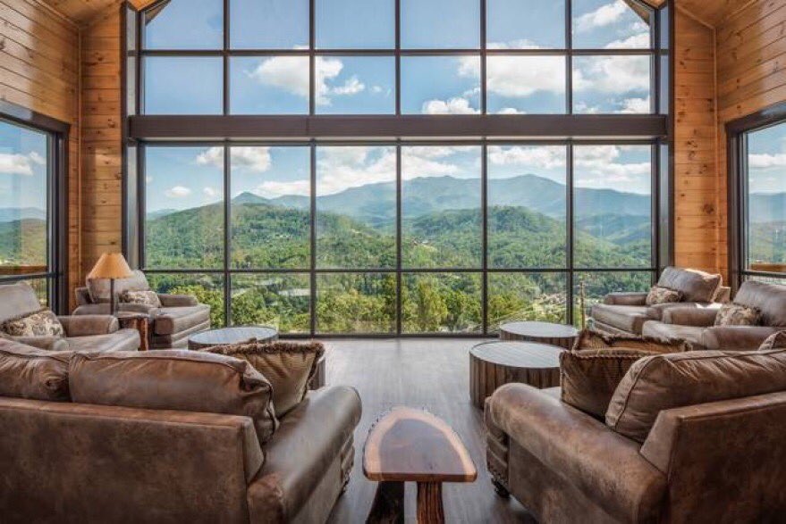 BGLambdaChi's tweet photo. Just one more month till this view becomes our reality🤩 #chopsontop 🤟🏼 https://t.co/hbhhkFWZjE