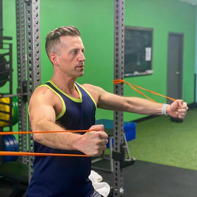 howboutjoey's tweet photo. Who doesn’t love starting the week with #ChestDay? .
.
.
.
.
#pump #training #chestdayisthebestday #chestworkout #getstrong #chestandtris #strengthtraining #gymmotivation #exercise #bodybuilding #upperbodyworkout #chestdaybestday #gym 
#instagay #gaymusc… https://t.co/CnVcDdDbQR https://t.co/sJFZR4qWWp