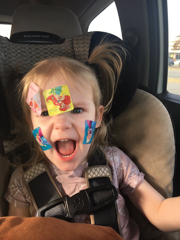 MrsAlsheimer's tweet photo. The face you make when the Dr. says everything looks great!👏🏼🥳💜🙏🏼 #6weekspostop @mr_Alsheimer https://t.co/rEMNDBbR12