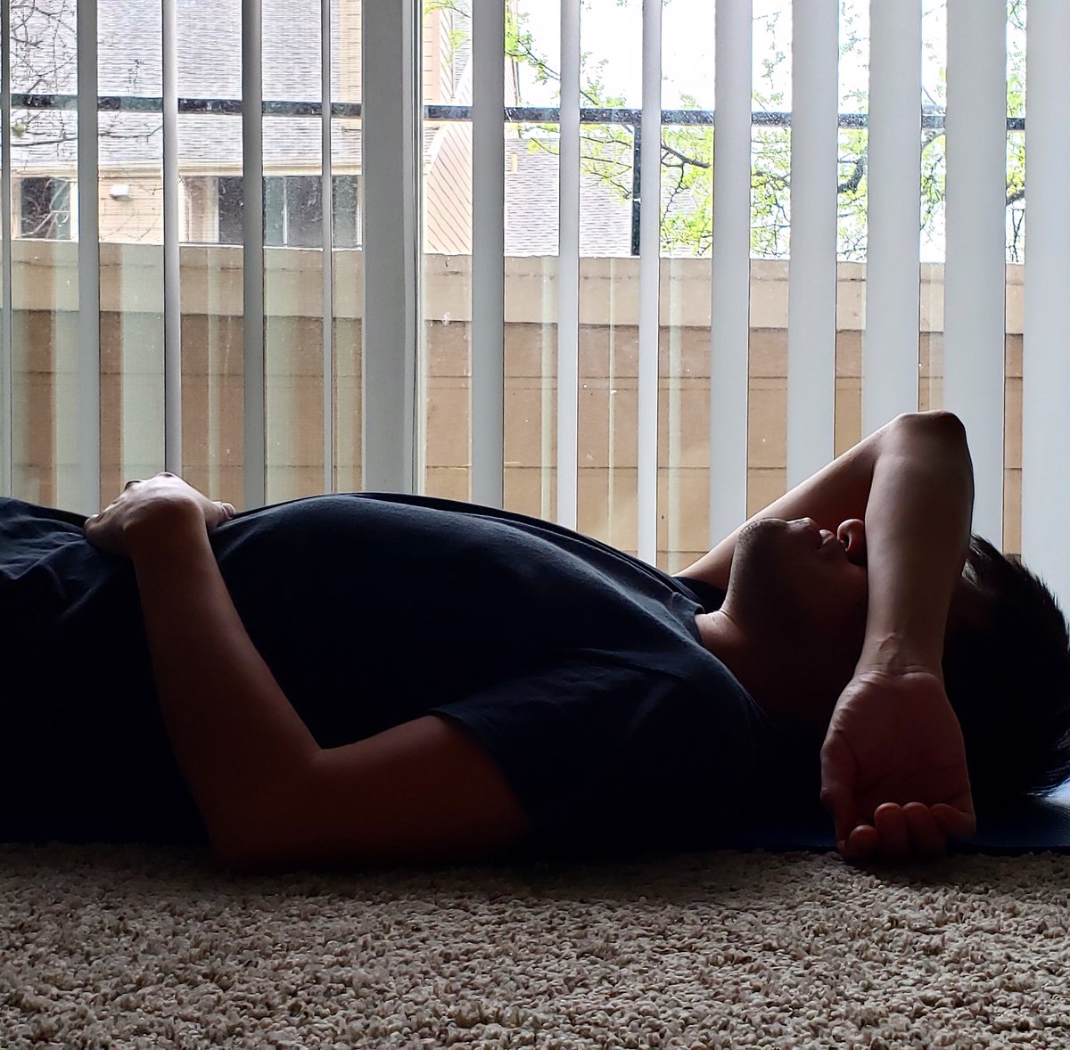 ajreyesf13's tweet photo. Today's our day off from the show. Hell week resumes tomorrow. I decided I'd start today with some yoga before getting all my adulting done. I ended up lying absolutely still on my mat for half an hour instead, which seems just as useful.
#Resting #HellWeek #TechWeek #TiredActor https://t.co/r3W2OvyhiR