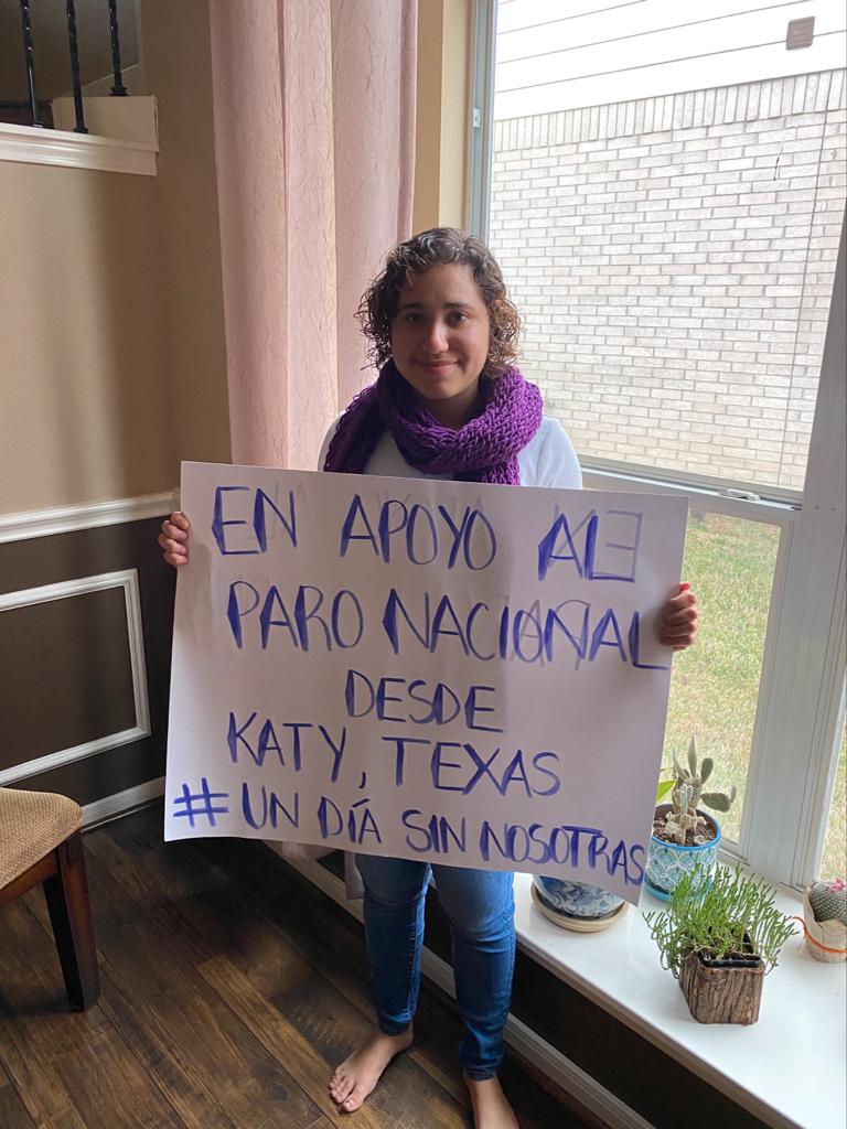 BetsieYanez's tweet photo. Seguimos apoyando todas a #UnDiaSinNosotras, estemos donde estemos, porque la voz de las que no pudieron gritar debe oírse siempre. https://t.co/a8Kc4WY3RQ