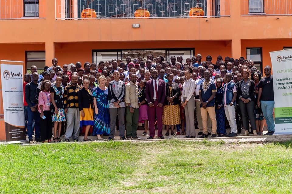 geffkasangaki's tweet photo. #CW100 interconnected as East African youth came together during the 2019 Asante Africa Foundation LEI summit in Kenya. https://t.co/DQfpf6hcxH