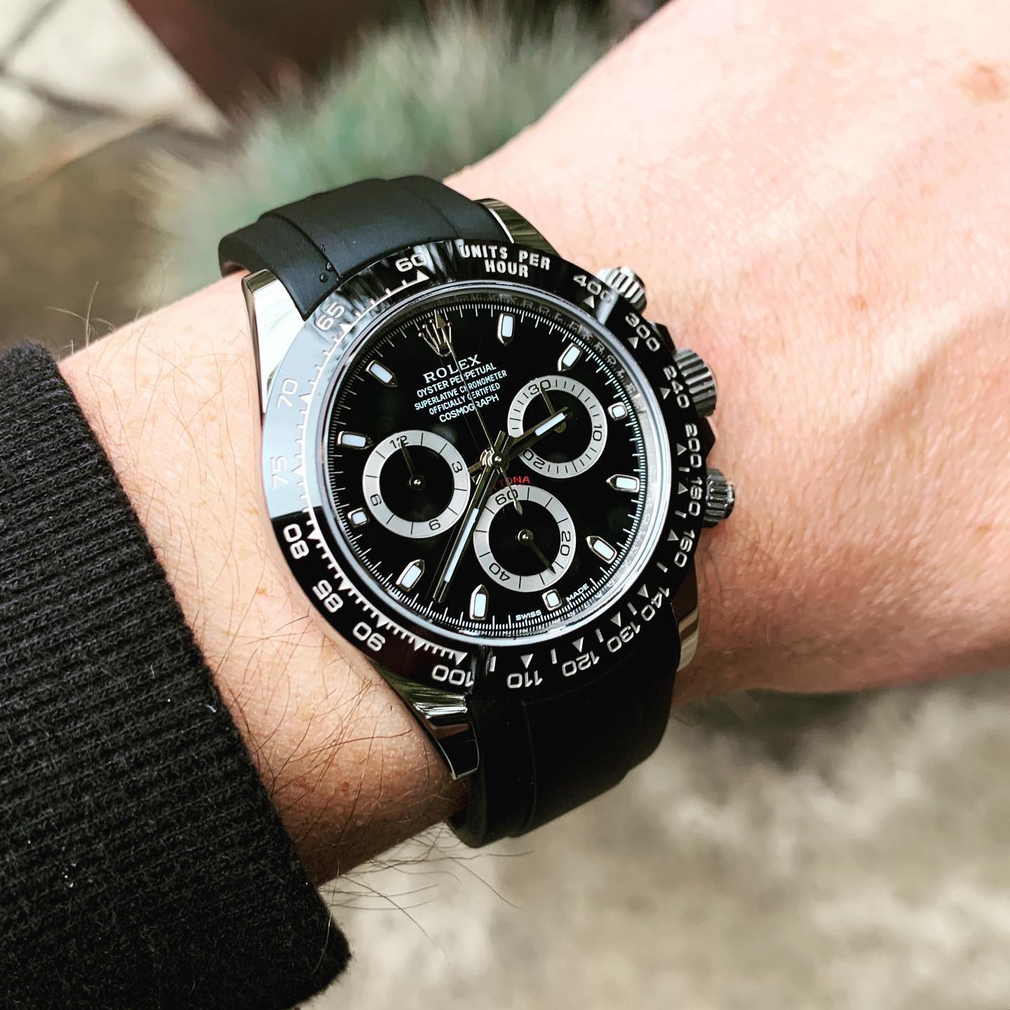 Rolex daytona shop on wrist