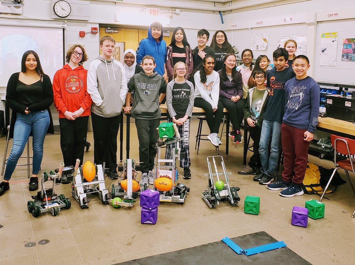 RuizSTEM's tweet photo. @D15Schools @WinstonCampus and @PlumGroveJH robotics teams got together to show off their robots' skills for this year's #VEXRobotics challenge. So proud of the hard work and creative problem solving shown by these awesome kids! #proudtobe15 https://t.co/dUdNLTGYoB
