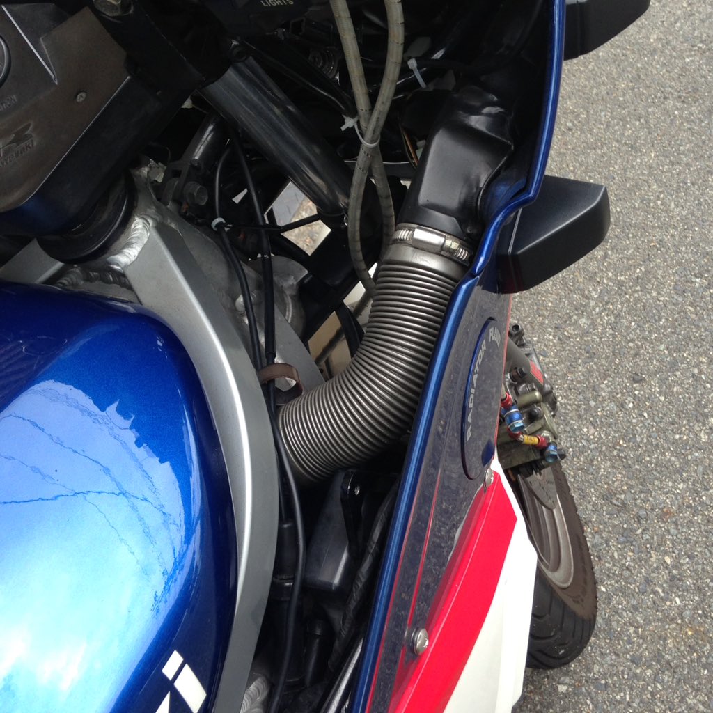 KR250S tweet media