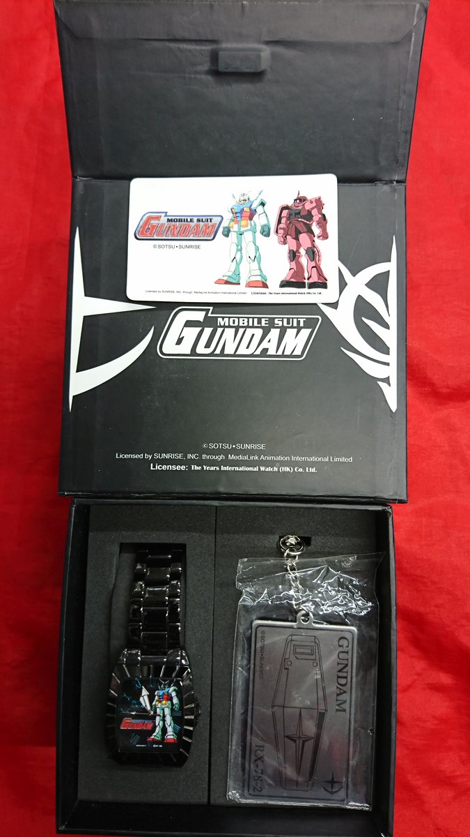 K Books キャラ館 少年まんが على تويتر 機動戦士ガンダム 腕時計が入荷 重厚感のある逸品デス Kbooks 池袋