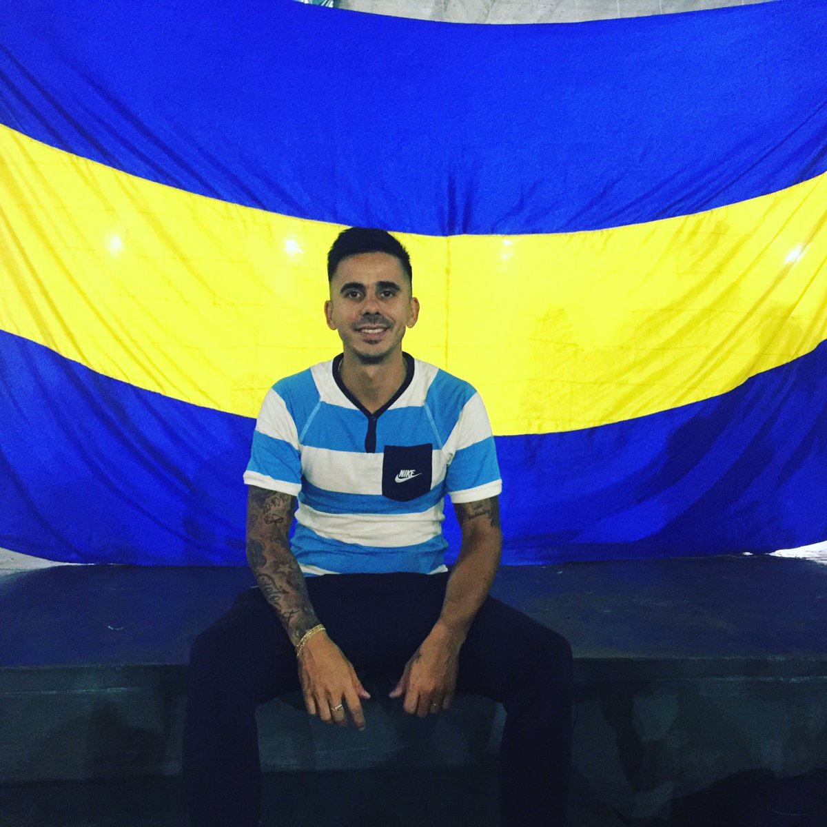 martincappareli's tweet photo. En @futbolbosteros ⚽️🌟💙💛💙 https://t.co/f6sJeE9RzH