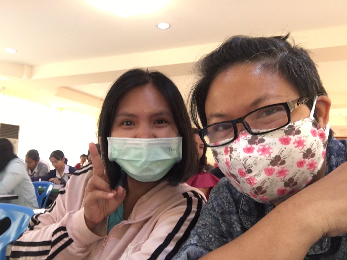 Gshopsurin's tweet photo. มาอบรมจ้า ใส่แมสทุกสถาณการณ์ ใครไม่ใส่ เราใส่ #โควิด19  #วิทยาลัยสารพัดช่างสุรินทร์ #แมสไม่พอบอกพอ https://t.co/aOIBj1Ln66