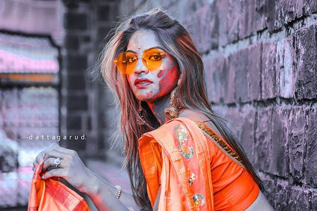dattagarud's tweet photo. holi photo walk 2020 indian culture
happy holi ... file colours of life...
@indian_culturee @framo_grapher 
@anku_shinde_13  @_geet_b_19_
#holiday #holishoot #indian_culture #indian_culturee  #indiangirls #indian_photography #indianportraitsofficial #lif… https://t.co/Lv7WPxUilG https://t.co/baKICwHntc