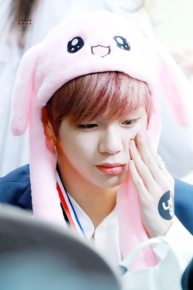 kang daniel pics tweet media