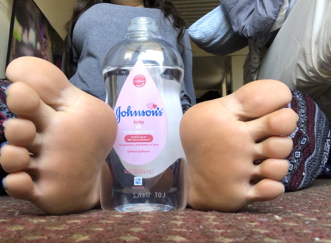 Got a good bit of foot content in today with some baby oil beachside🤪. Message me for content prices❤️🥵<a href="/tag/follow"class="tags"><span>#follow</span></a><a href="/tag/followme"class="tags"><span>#followme</span></a><a href="/tag/thick"class="tags"><span>#thick</span></a><a href="/tag/feet"class="tags"><span>#feet</span></a><a href="/tag/foot"class="tags"><span>#foot</span></a><a href="/tag/dm"class="tags"><span>#dm</span></a><a href="/tag/young"class="tags"><span>#young</span></a>