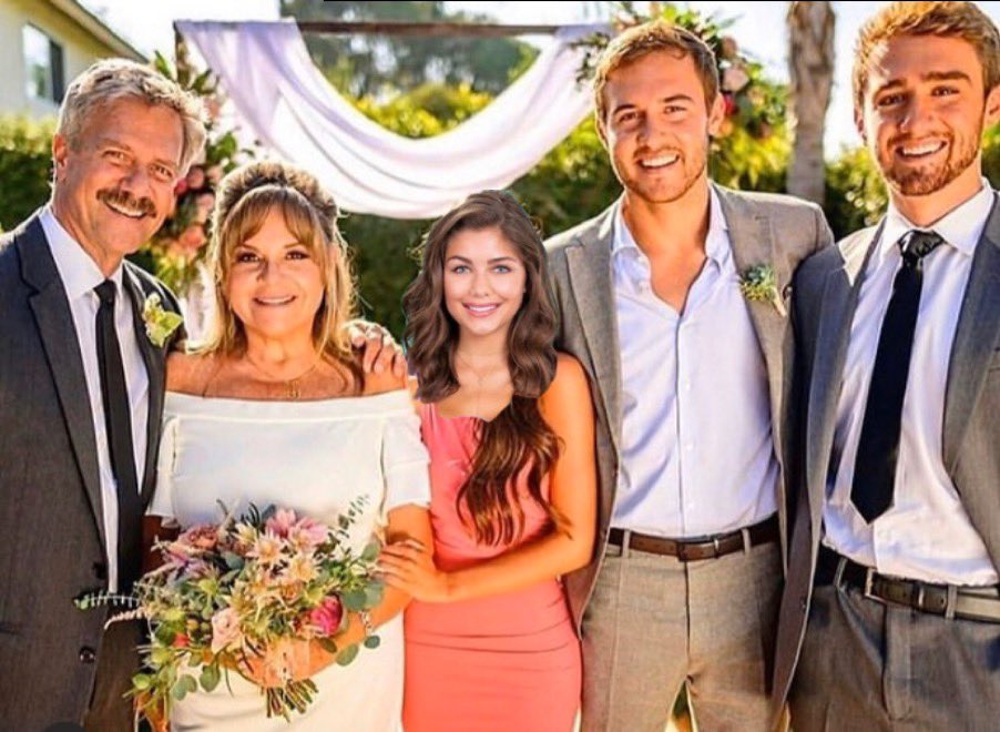 jennagosney_'s tweet photo. The picture Peter framed for Madison vs. the one hidden in Barbara’s bedroom dresser #TheBachelor https://t.co/BaYBEsDRWG