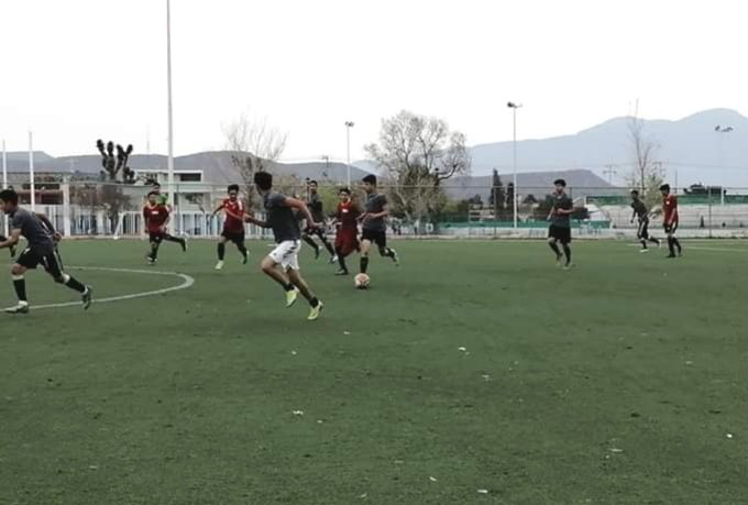 ConalepCoahuila's tweet image. Dir. Gral. Ing. @alfiovegap felicita al equipo de futbol del #Conalep #Saltillo I por obtener el pase a la final del torneo regional #CONADEMS al vencer por un marcador de 5 a 1 al CBTIS #97
Éxito!!!