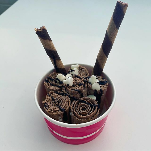 rocknicehouse's tweet photo. It’s a beautiful day for some delicious ice cream ☀️🍨 We are located at 1301 W Glade Rd. Euless, TX. (NEXT TO PANDA EXPRESS). OPEN FROM 12pm-10pm #euless #eulesstx #icecreamrolls #iloveicecream 
#dallasicecream https://t.co/dilLetvPGw