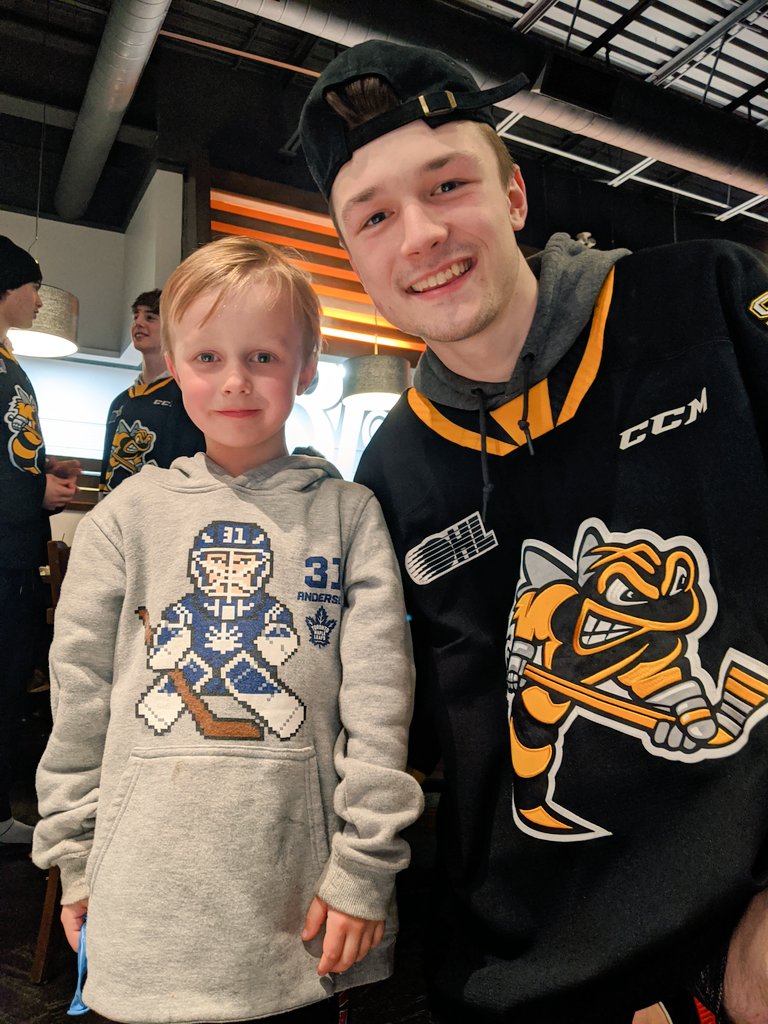StingHockey's tweet photo. Our final #StingServeYou for this season is in the books! 🍕

Thanks to @bpsarnia for having us out all season to serve up some smiles to our loyal #StingNation!  🐝 https://t.co/wIoxUsCuyb