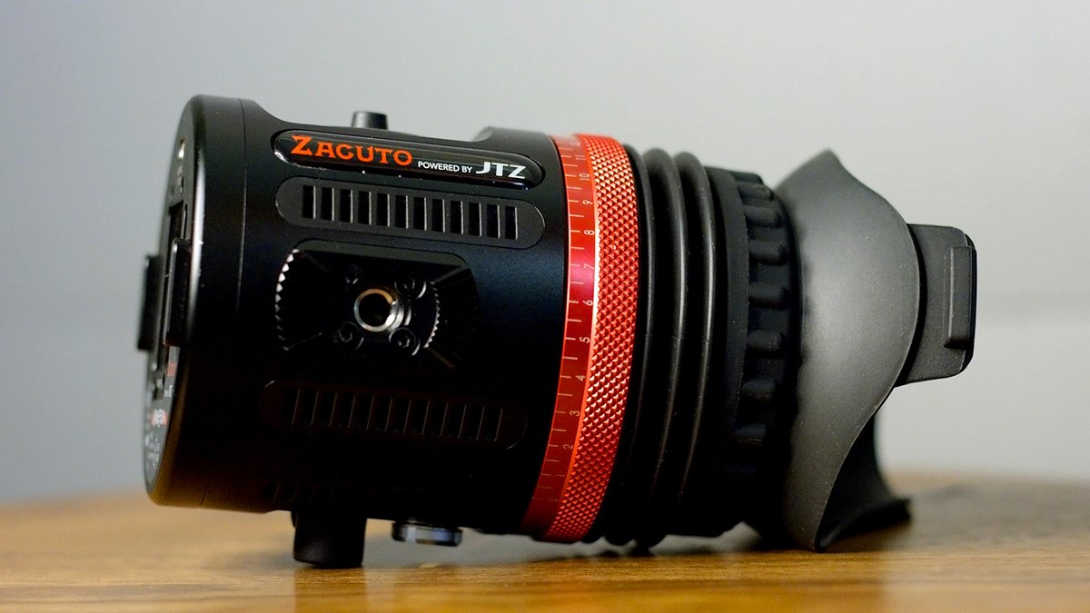 Zacuto's tweet photo. RT @niceladypro: New detailed video review of the @Zacuto Kameleon Pro EVF, a feature-rich electronic viewfinder for: cinematographers, camera operators and videographers. WATCH: https://t.co/FMssbAzU9L
#KameleonPro #LearnFilmmaking #FilmmakingTool https://t.co/uBo73nLtI8