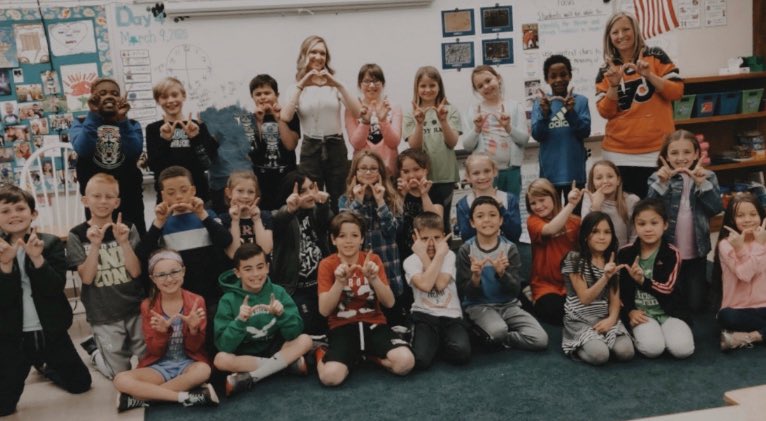 PSDMrsLandis's tweet photo. Today we wished @MissWitte24 the BEST of luck as she starts her new position tomorrow!!!! While we will miss her SOOOOO much, this is such an exciting opportunity for her.  👩🏼‍🏫 @PSDGrasse @PSDSeylar @PSDDeibler https://t.co/4yIH936OlG