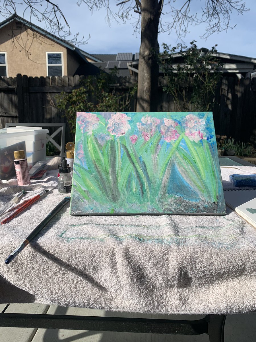 SAILRetired's tweet photo. Painting in my backyard. #MindfulMonday #fsusd #zen https://t.co/m8l7ZE88Da