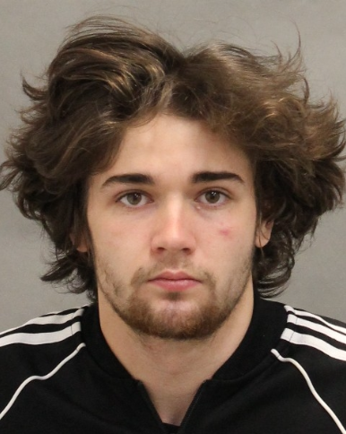 DOMESTIC:
Lake Shore Bl + 14th St
- Officers searching area for:
- Christopher Awad, 19
- Wanted for:
- Attempt Murder
- Discharge Firearm
- Weapons Offences
*Believed he may be armed, violent, and dangerous*
*If located - do not approach*
*Call 9-1-1*
^dh