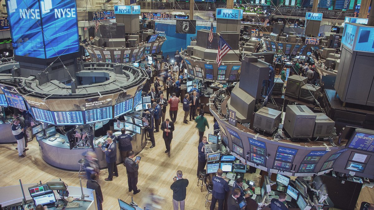 cryptoserum's tweet photo. Crypto stocks slide as global markets roil https://t.co/U6p2ruSI9i https://t.co/xMKkNN10gS
