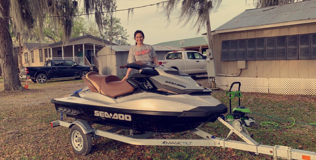 claireesheetss's tweet photo. Made a big girl purchase today🤩🤩 summer hurry please!!! https://t.co/cUHiykGRKj