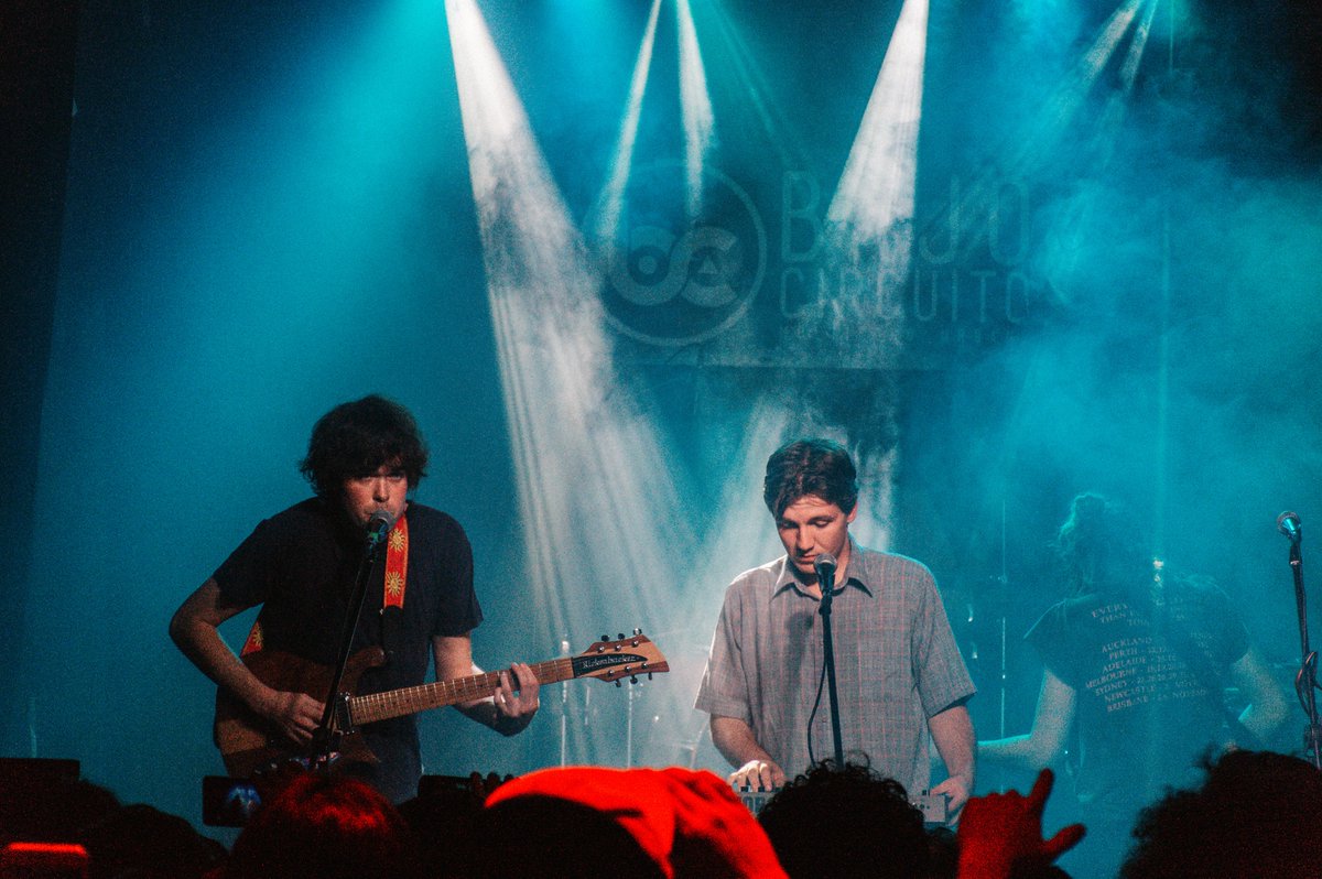 bmnoise's tweet photo. #RuidoEnVivo
El pasado viernes vimos tocar a Good Morning (@goodfknmorning) por primera vez en nuestro país en compañía de Telephone Exchange (@telephonExchnge) y de Eris Van Bloom (@erisvanbloom). Aquí la galería del concierto: 
https://t.co/IP0FOLB3bm https://t.co/tmGwH44dF7