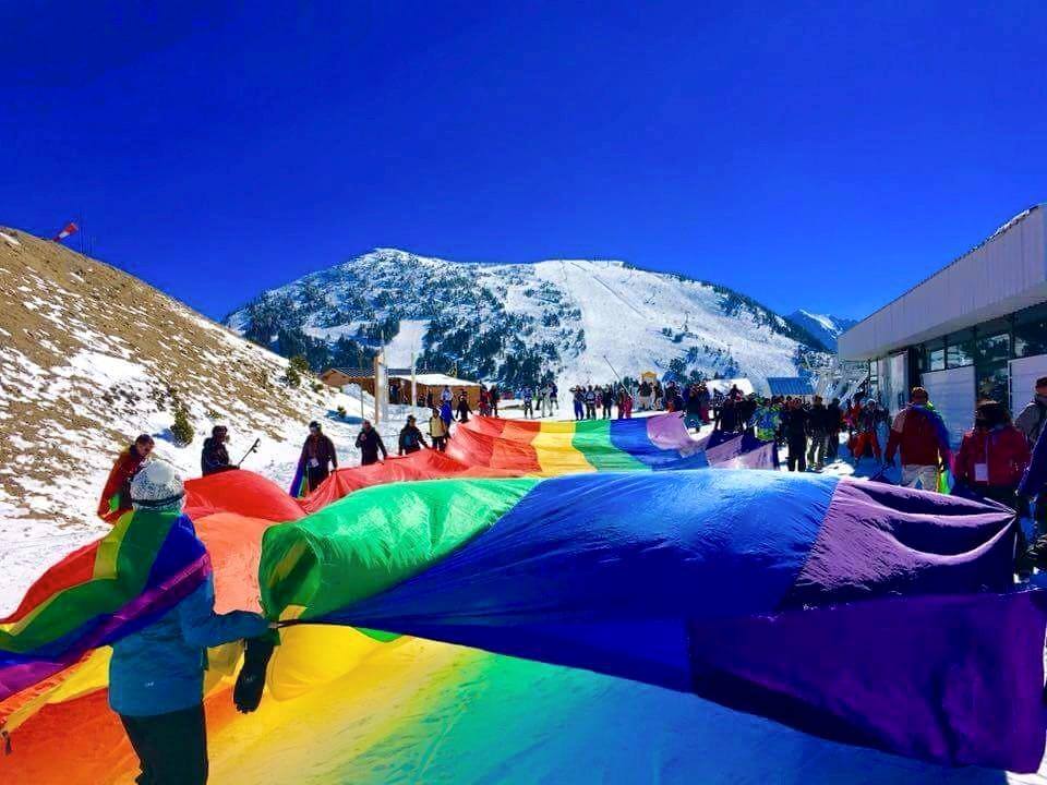 Découvrez l'événement de #ski gay 🏳️‍🌈 de la Snow Gay ⛷ d'Ax-les-Thermes qui se tiendra du 12 au 15 mars prochain!

gayvoyageur.com/france/guide-g…

#snowgay #axlesthermes #gaytravel #gayvoyageur #skigay #gayski