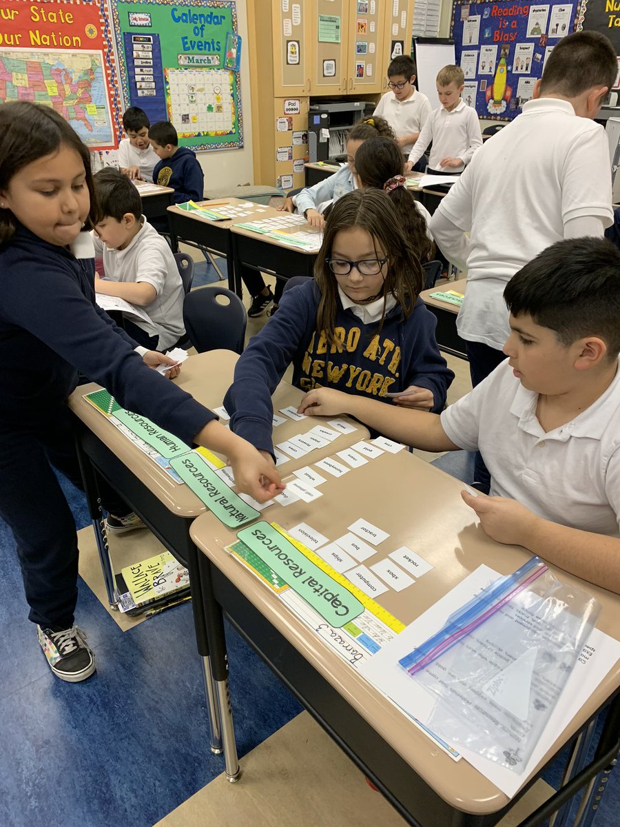 alliestaj's tweet photo. Ss testing their knowledge about types of resources. Some good debates and discussion going on #d83shines #roypride #roy4 https://t.co/VM4PFNairN