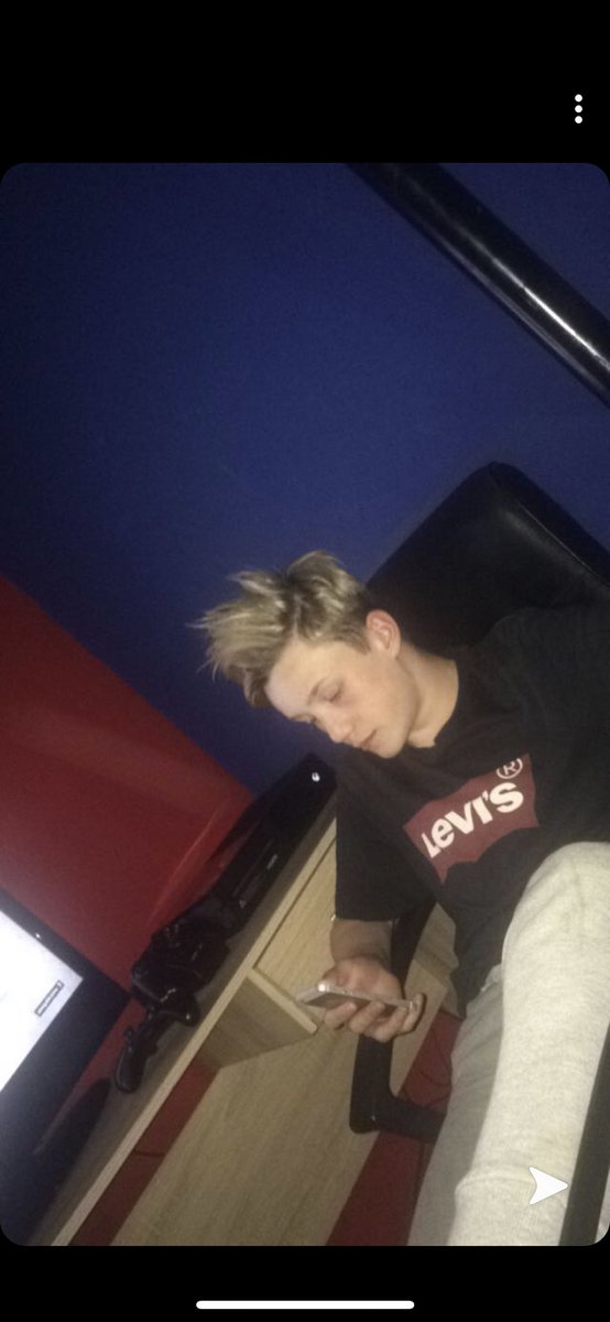 dylan_brand20's tweet photo. happy 18th to this,absolute spice boy https://t.co/qA9vL3ODuU