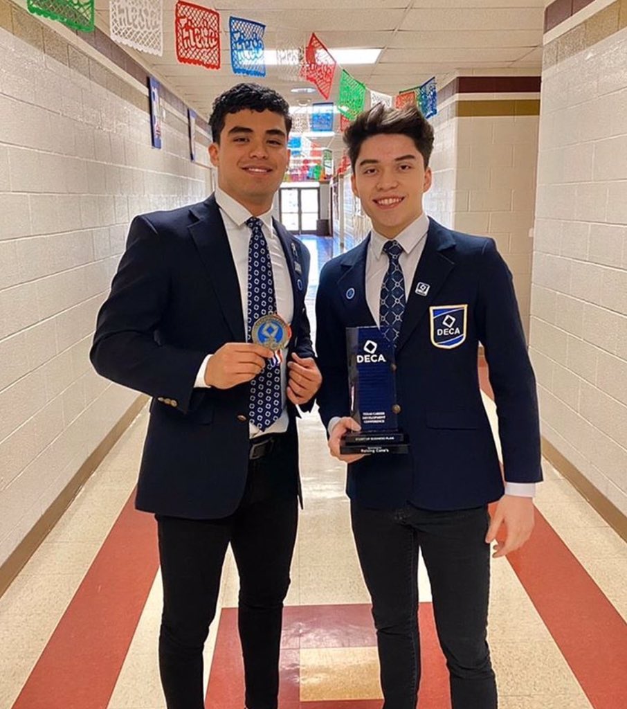 txdeca1's tweet photo. Congratulations to all of the DECA District 1 members who made it to ICDC!! https://t.co/UT6w9zicSO