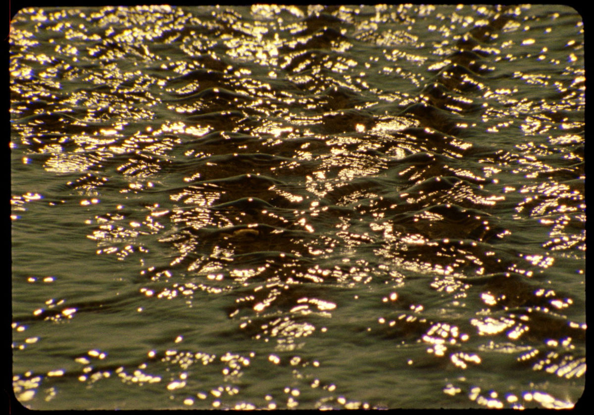 sundogme's tweet photo. “Either you get the gritty, grainy realness of film or you don’t—until, that is, you see that British filmmaker Stuart Moore’s exquisite shots of undulating riverbeds in Zinn have a texture and depth that transcends simply capturing a moment.” https://t.co/j7H2FBpPFG #kodakfilm https://t.co/n6MoDJsOcA