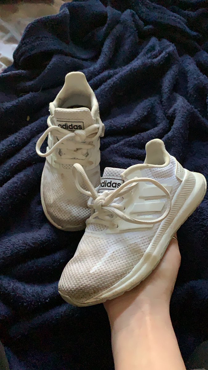 _ctrlaltdelight's tweet photo. Me: “PLEASE DONT JUMP INTO THAT PUDD-“

*my son jumps directly into the muddy puddle*

Me: this is what I get for buying him white shoes 😑🤦🏻‍♀️😂 https://t.co/dX6inEwTDe