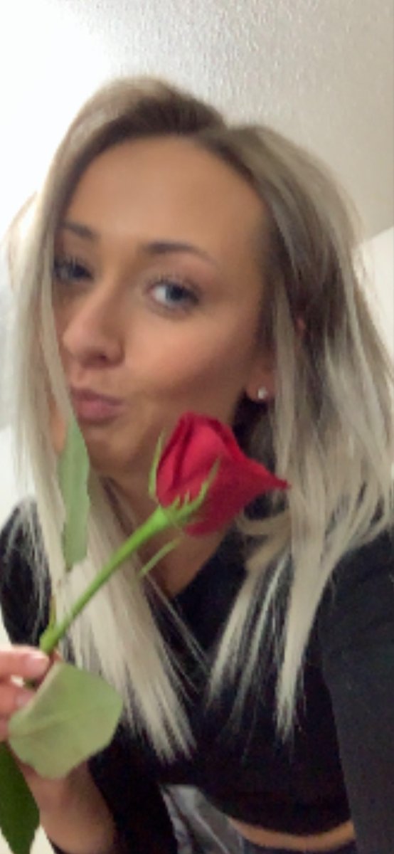 JoshElvig's tweet photo. Ayyy gurl @vetter_9. You look so much better with a rose than any of these other chicks! Can’t wait to see on the Bachelor. #GetGabbyToTheBach #OneLessLonelyVetter #TheBachelor https://t.co/sM2VrILliE