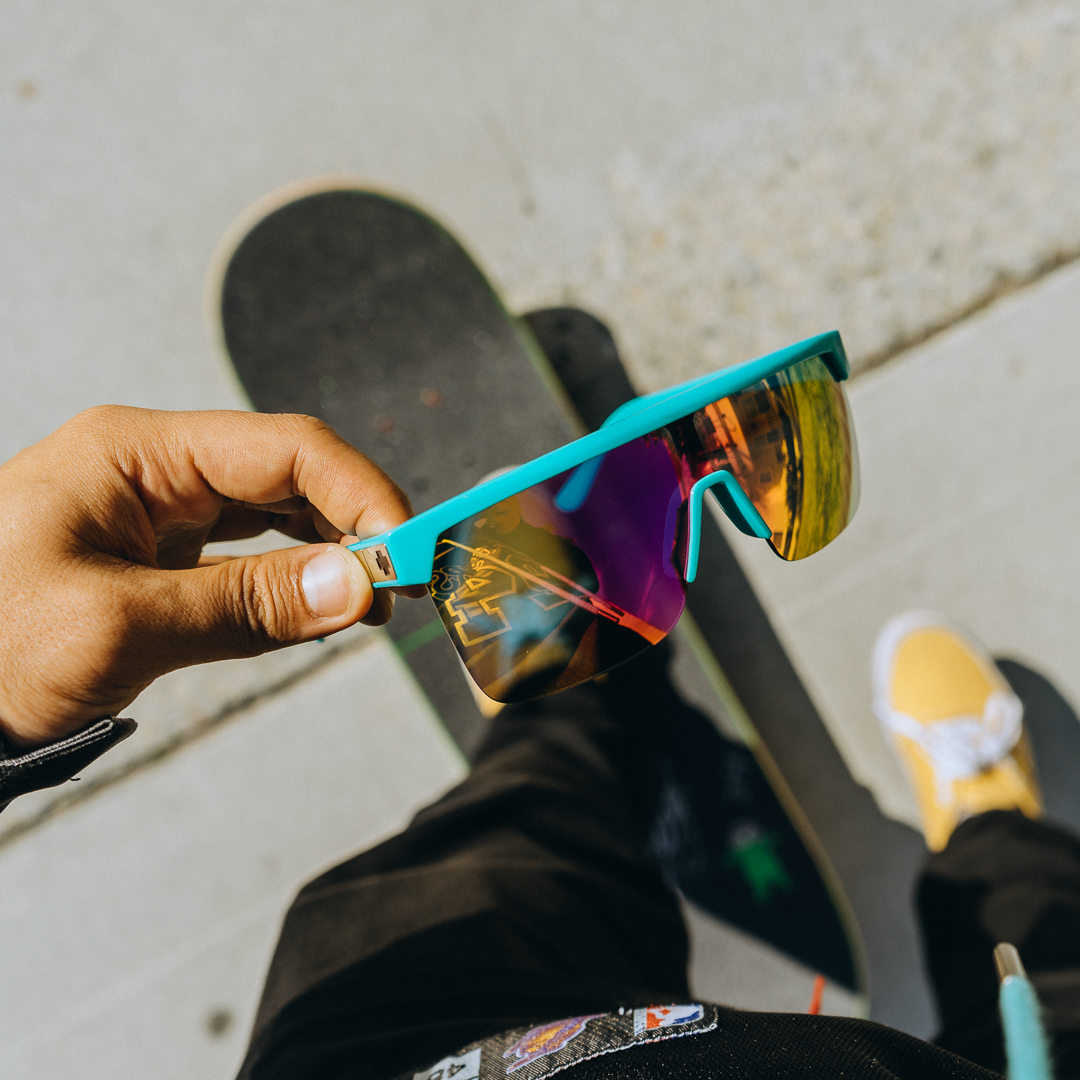Tillys's tweet photo. When in doubt, wear cool glasses 😎 #Tillys #SpyOptics https://t.co/NUvIju2u3F