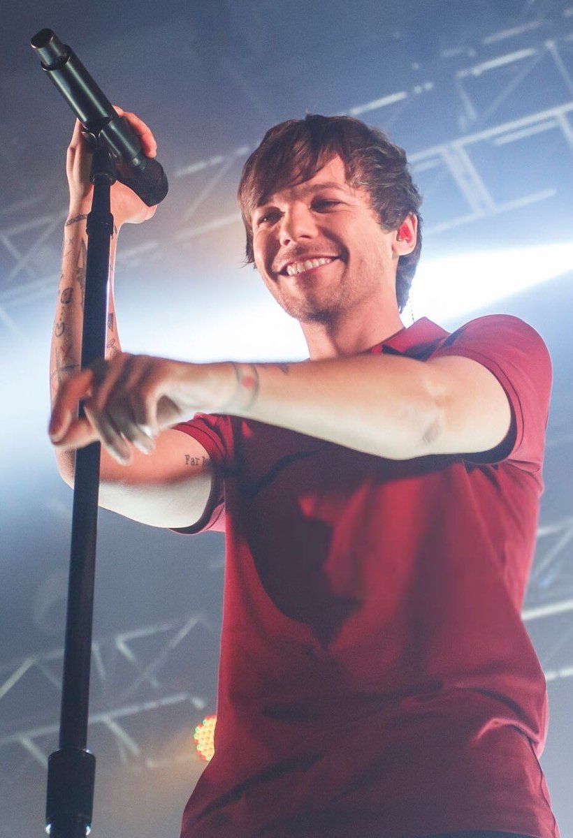 legendsofLou's tweet image. Oioi

Louies como vcs estão se sentindo após o começo de #LTWorldTour hj????? AAAAA🥺🤧💖💖