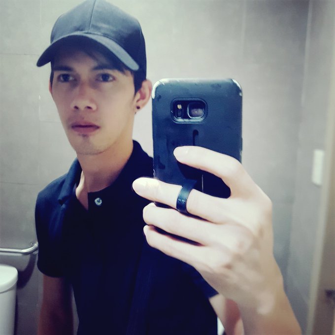 Going home in Dasma. Sino gusto maka meet all the way Manda/Makati/Pasay? Ung game sa Video Collab only<a href="/tag/vibes"class="tags"><span>#vibes</span></a><a href="/tag/bitches"class="tags"><span>#bitches</span></a><a href="/tag/goods"class="tags"><span>#goods</span></a><a href="/tag/dunky"class="tags"><span>#dunky</span></a>