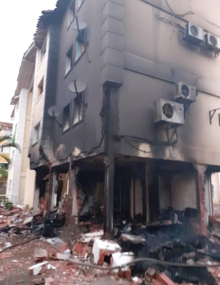 PableOstos's tweet photo. #Guayana #9Mar Al menos tres personas resultaron heridas tras la explosión-bombona-gas doméstico en edificios de Riberas del Caroní en Puerto Ordaz. 

Estos fueron trasladados al hospital Uyapar y están requiriendo: 
Solución fisiológica
Yelco N°20
Diclofenac o Tramar en ampollas https://t.co/4PHPiGYLpw