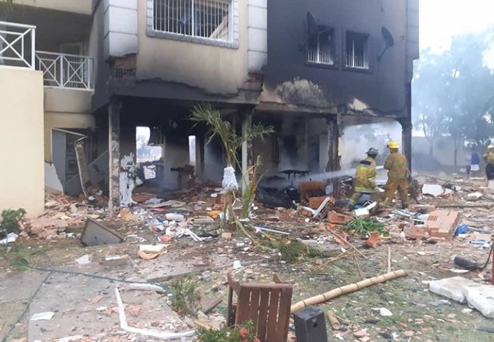 PableOstos's tweet photo. #Guayana #9Mar Al menos tres personas resultaron heridas tras la explosión-bombona-gas doméstico en edificios de Riberas del Caroní en Puerto Ordaz. 

Estos fueron trasladados al hospital Uyapar y están requiriendo: 
Solución fisiológica
Yelco N°20
Diclofenac o Tramar en ampollas https://t.co/4PHPiGYLpw